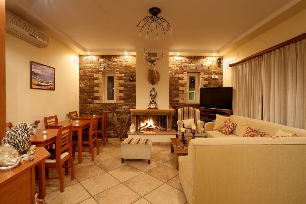Politia Villas การิสโตส ภายนอก รูปภาพ